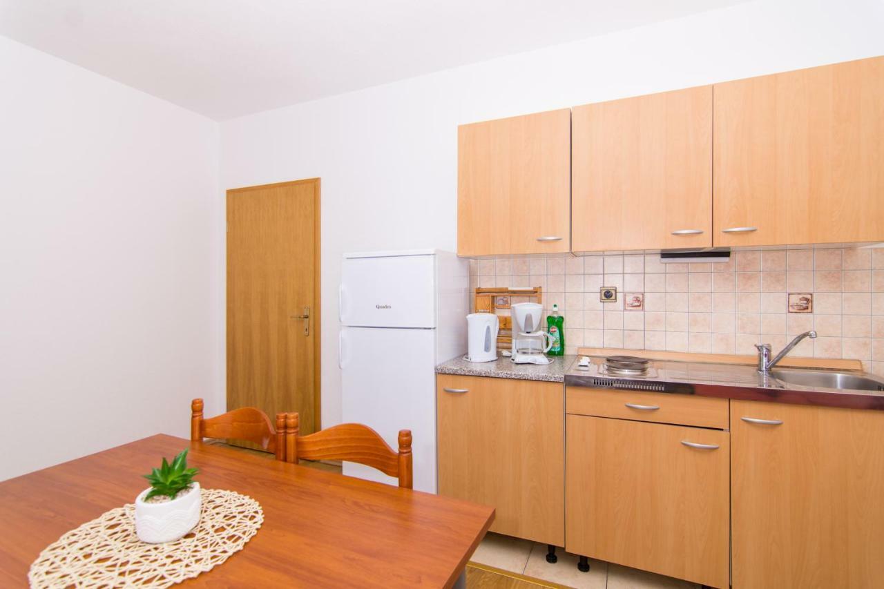 Apartments Jozic Seget Vranjica Exterior foto