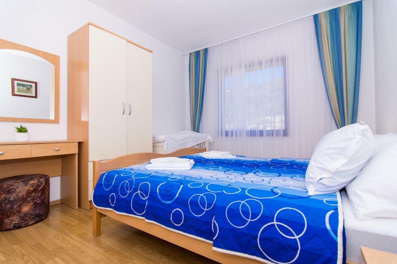 Apartments Jozic Seget Vranjica Exterior foto