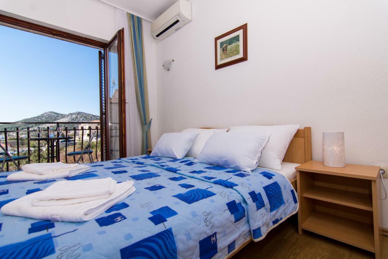 Apartments Jozic Seget Vranjica Exterior foto