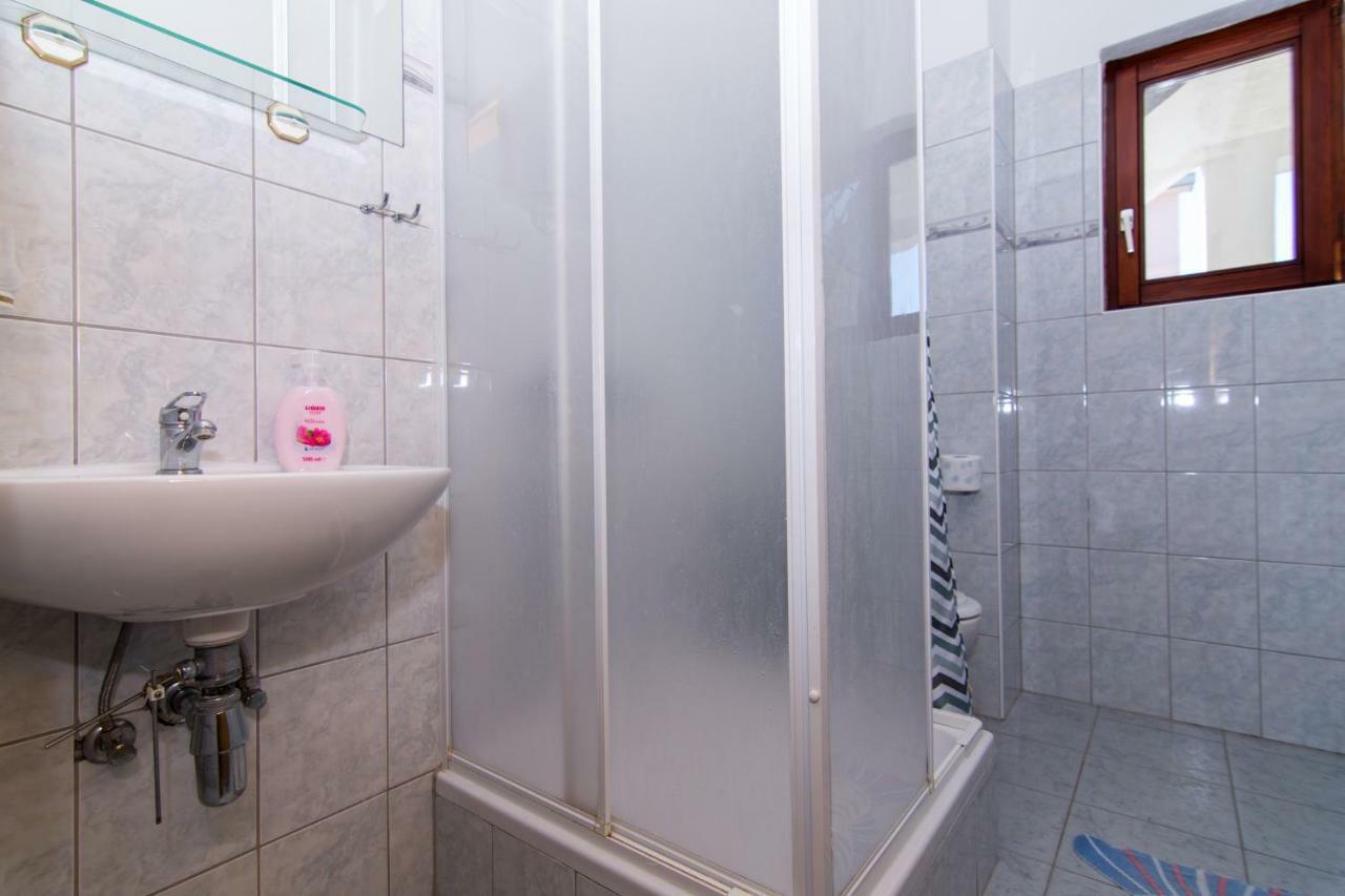 Apartments Jozic Seget Vranjica Exterior foto
