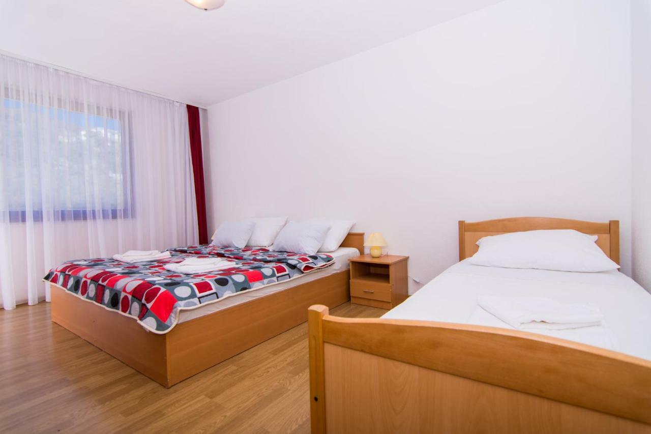 Apartments Jozic Seget Vranjica Exterior foto